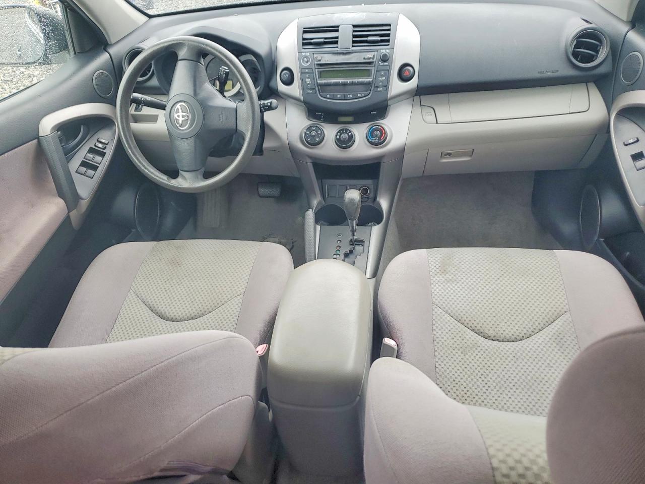 Toyota RAV4 Base
