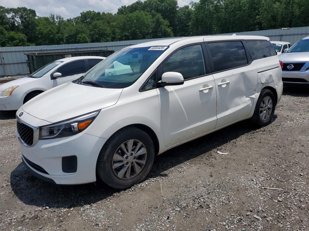 Salvage Kia Sedona Image
