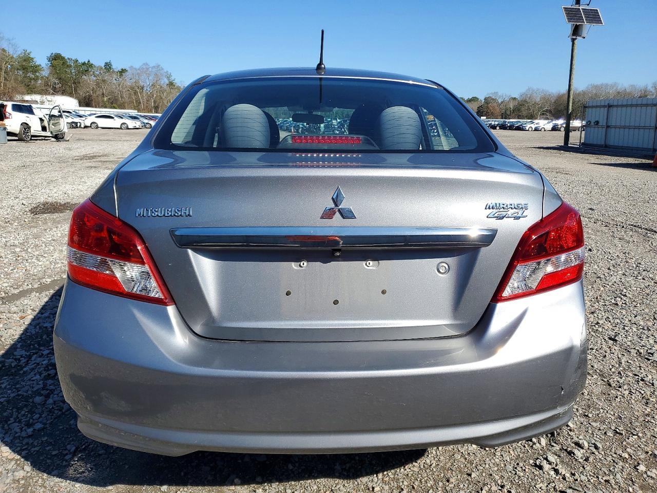 Mitsubishi Mirage G4 Es