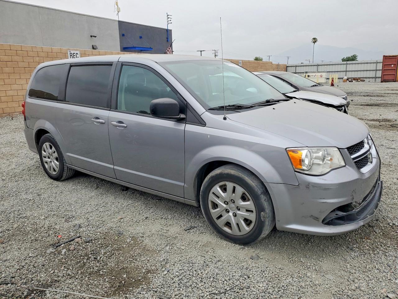 Dodge Caravan Se