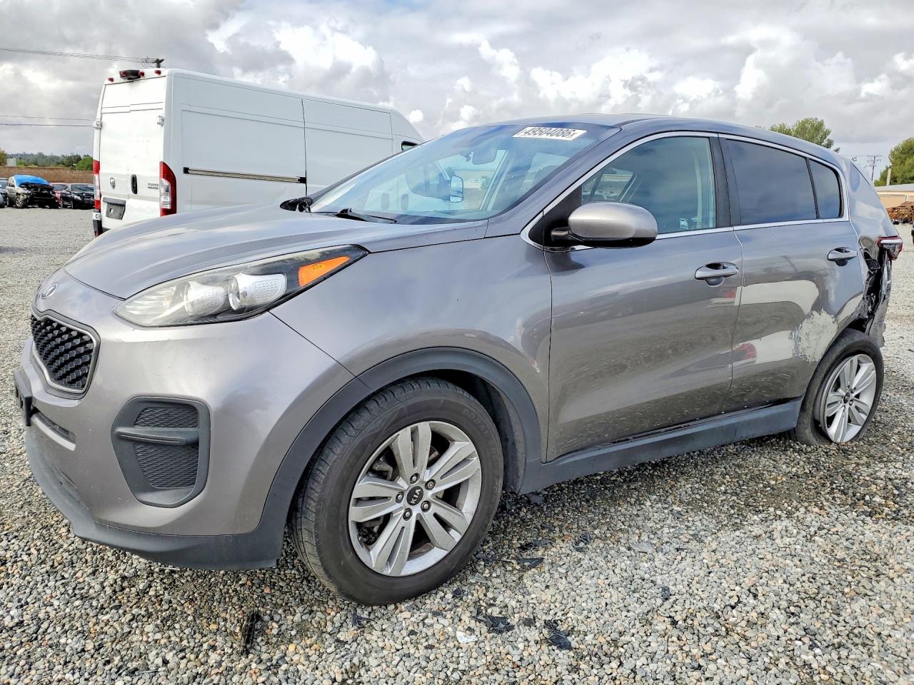 Salvage Kia Sportage Image