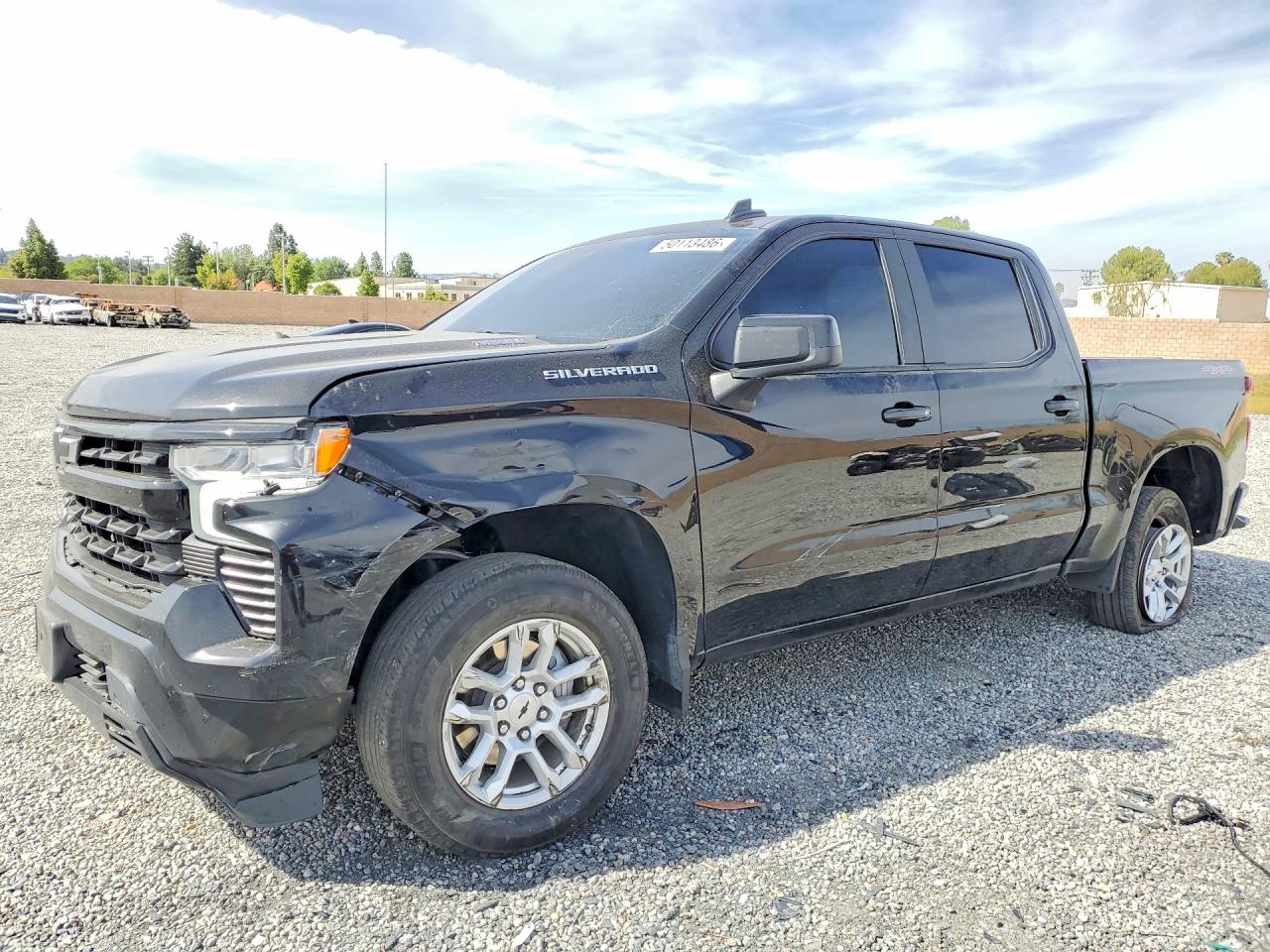 Salvage Chevrolet Silverado Image