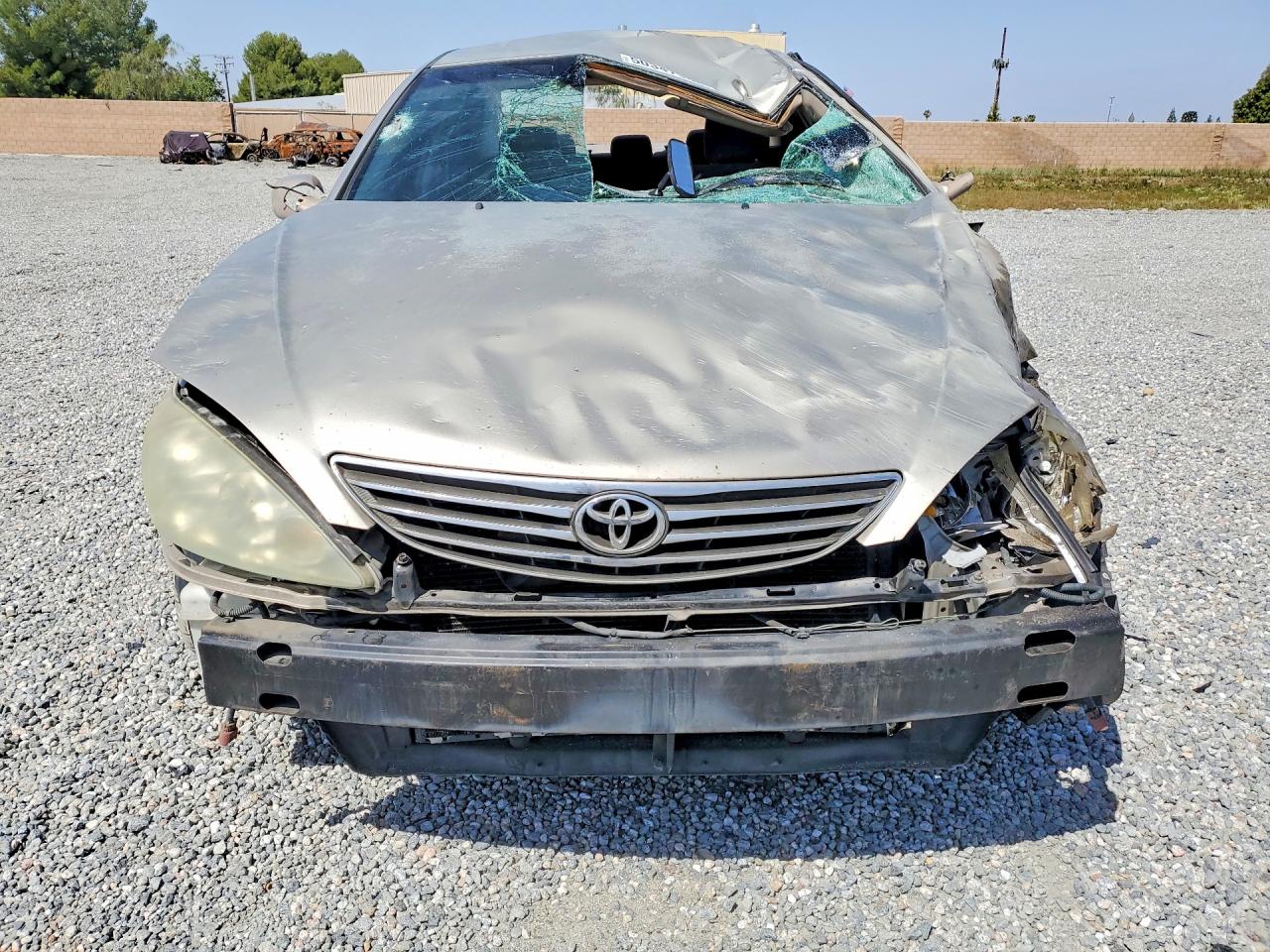Toyota Camry Le V6