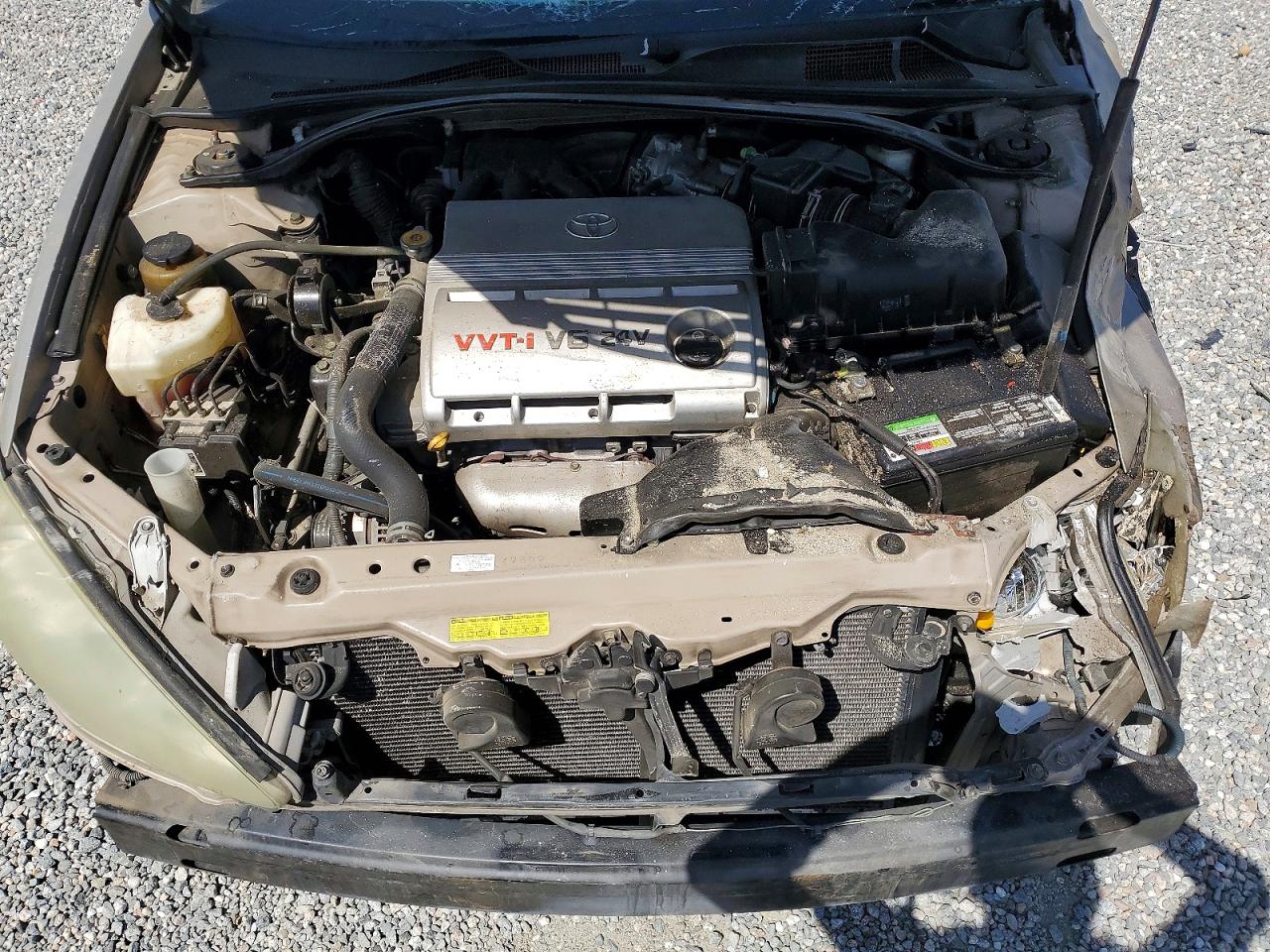 Toyota Camry Le V6