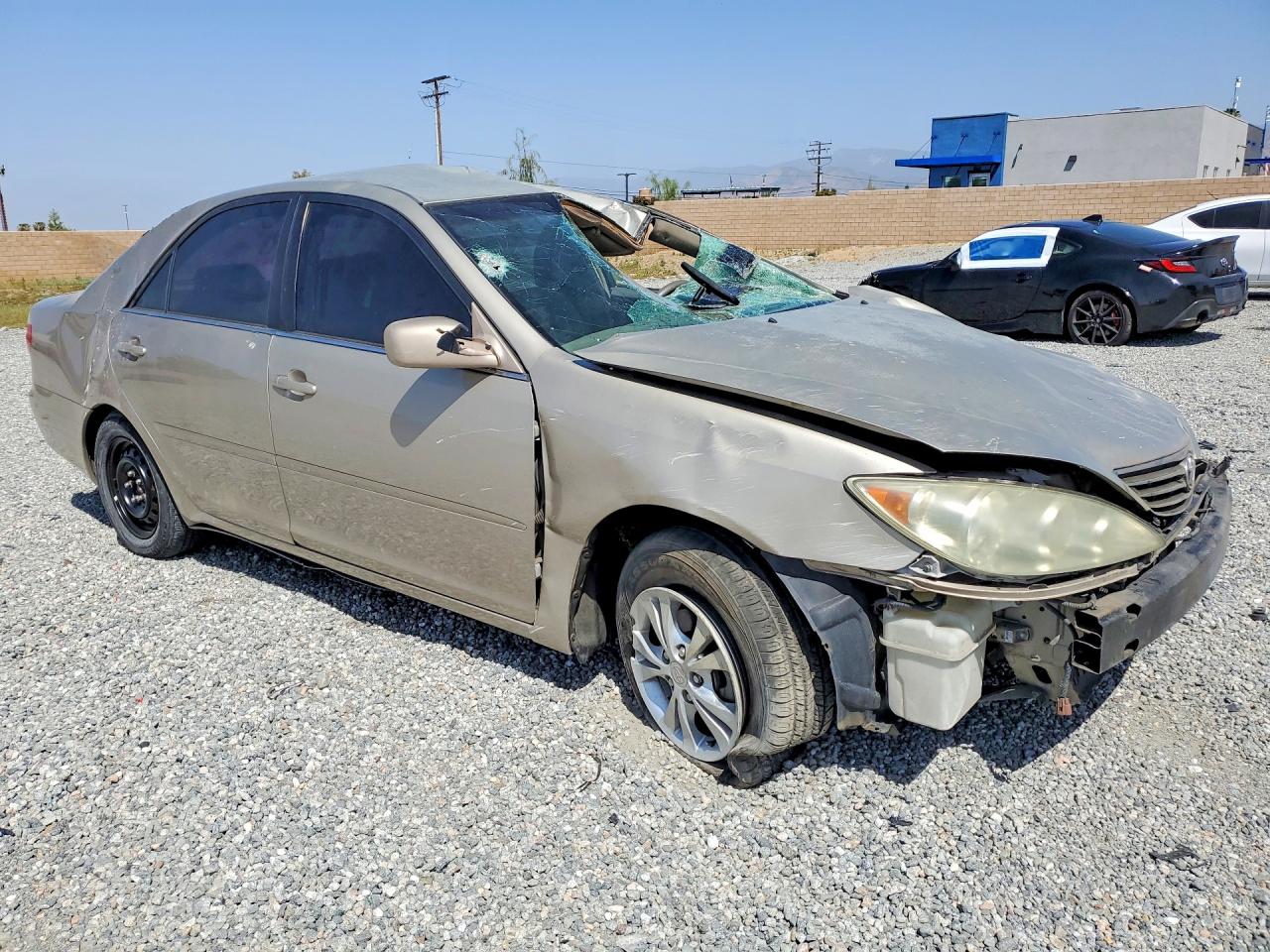 Toyota Camry Le V6