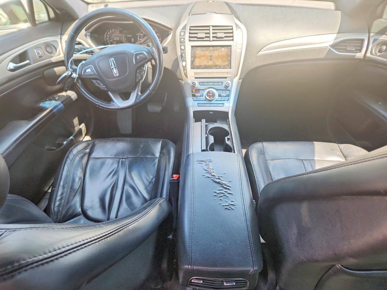 Lincoln MKZ Reserve
