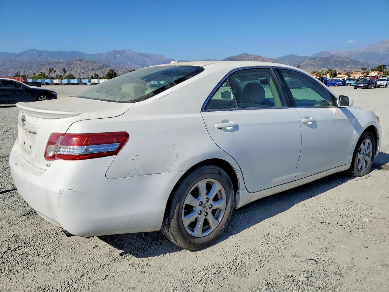 Toyota Camry Le