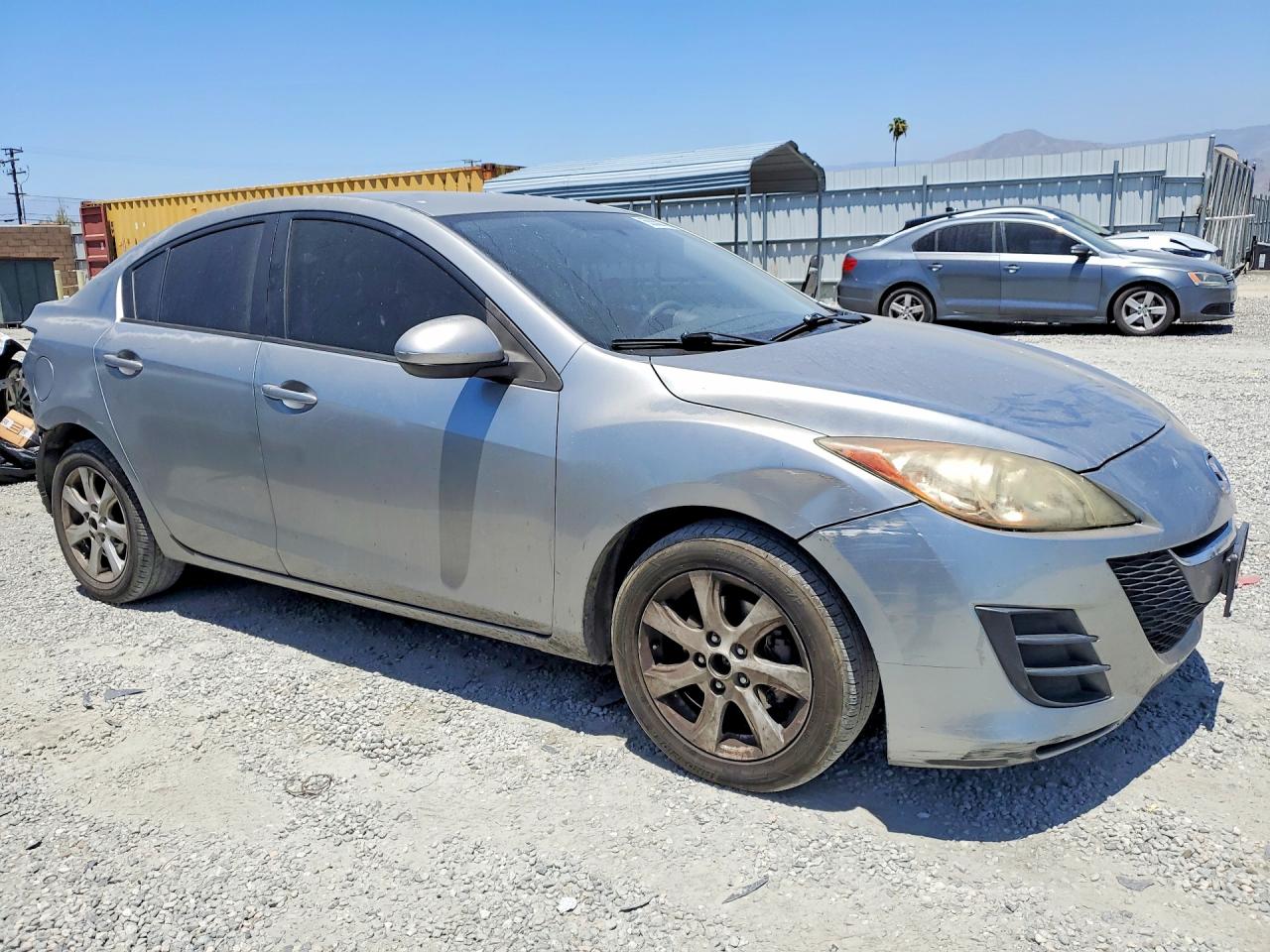 Mazda 3 I