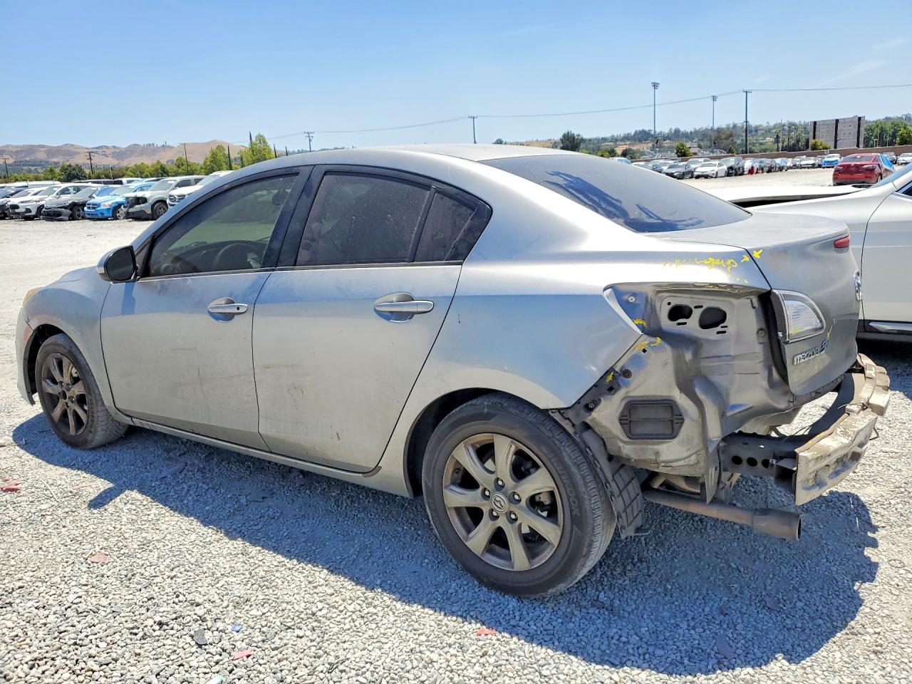 Mazda 3 I