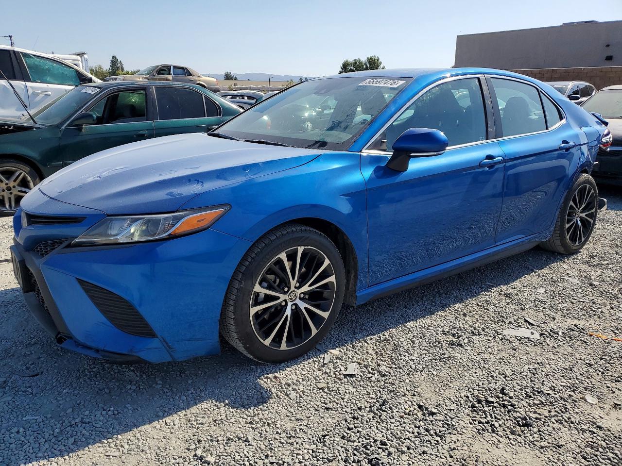 Salvage Toyota Camry Image