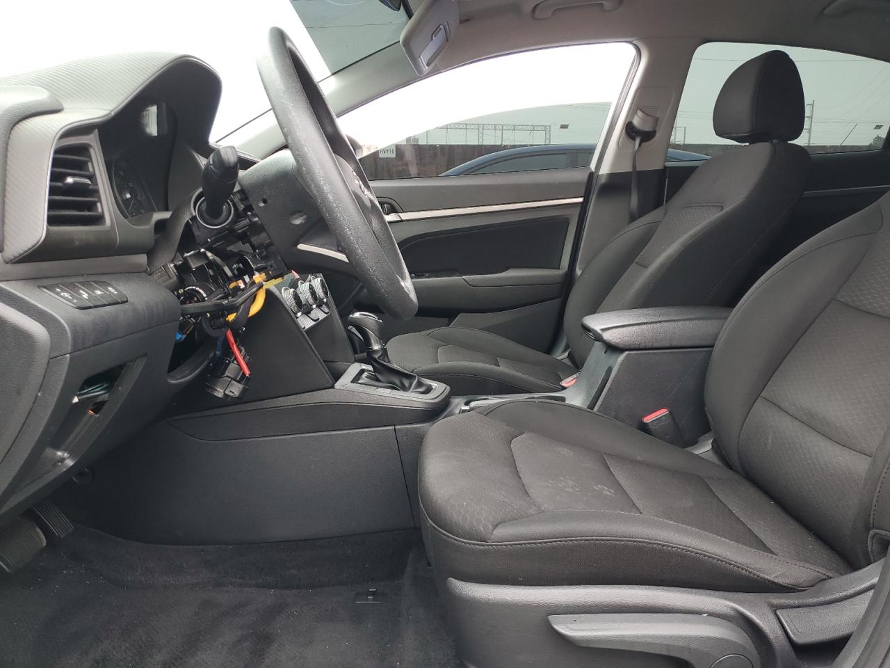 Hyundai ELANTRA Sel
