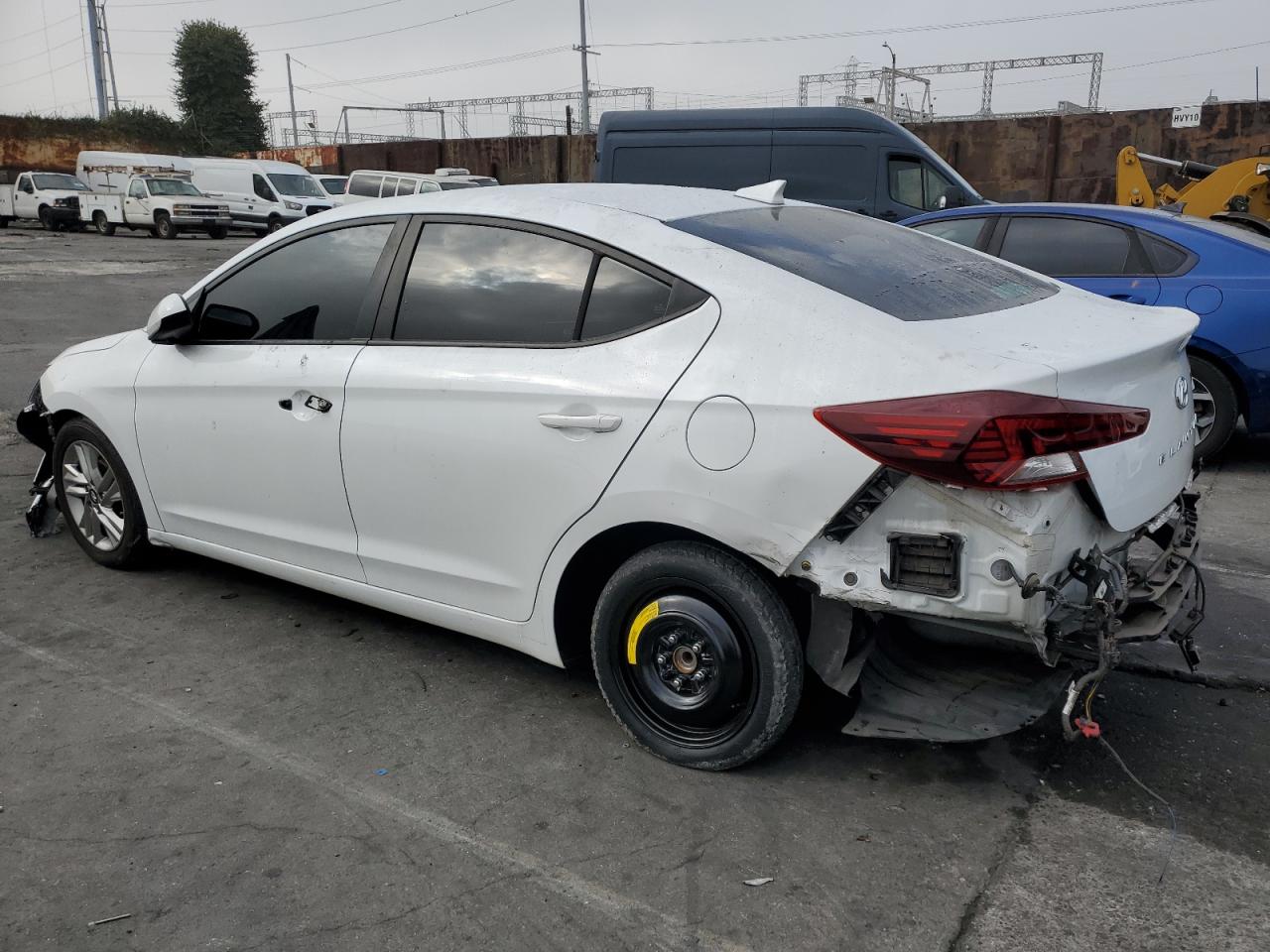 Hyundai ELANTRA Sel