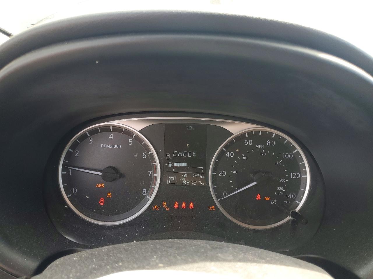 Nissan Kicks S