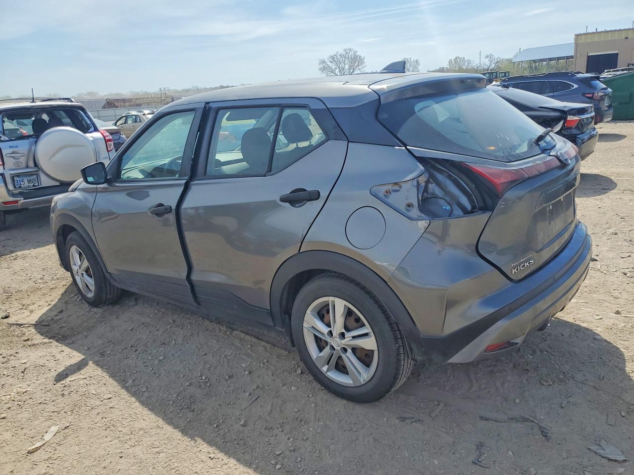 Nissan Kicks S