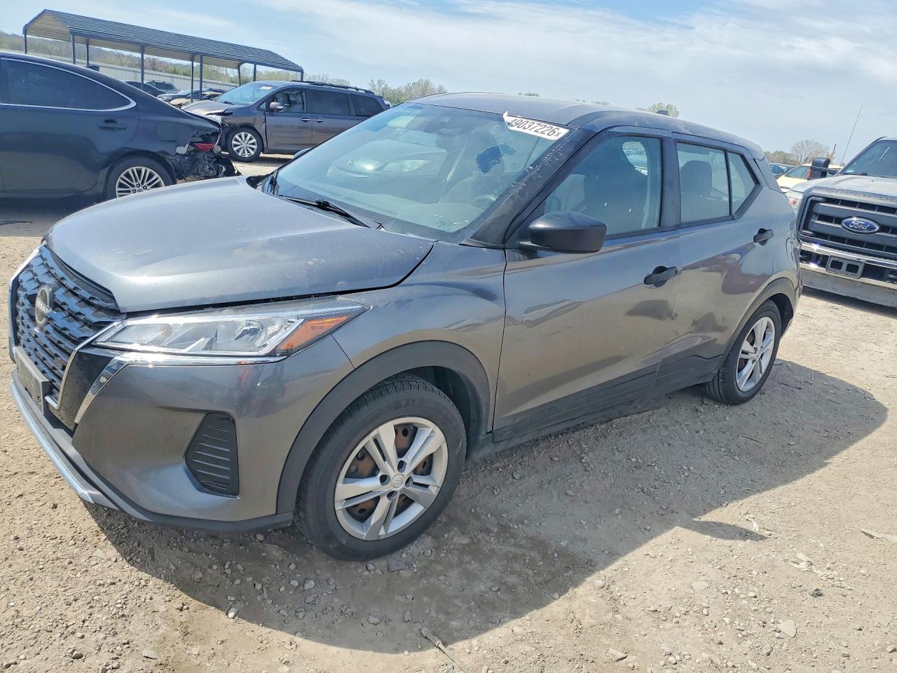 Salvage Nissan Kicks Image