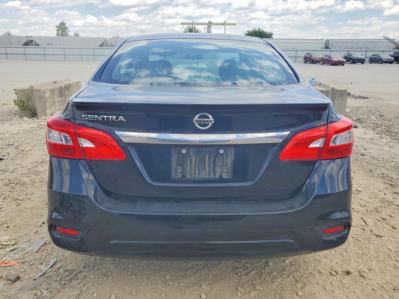 Nissan Sentra S