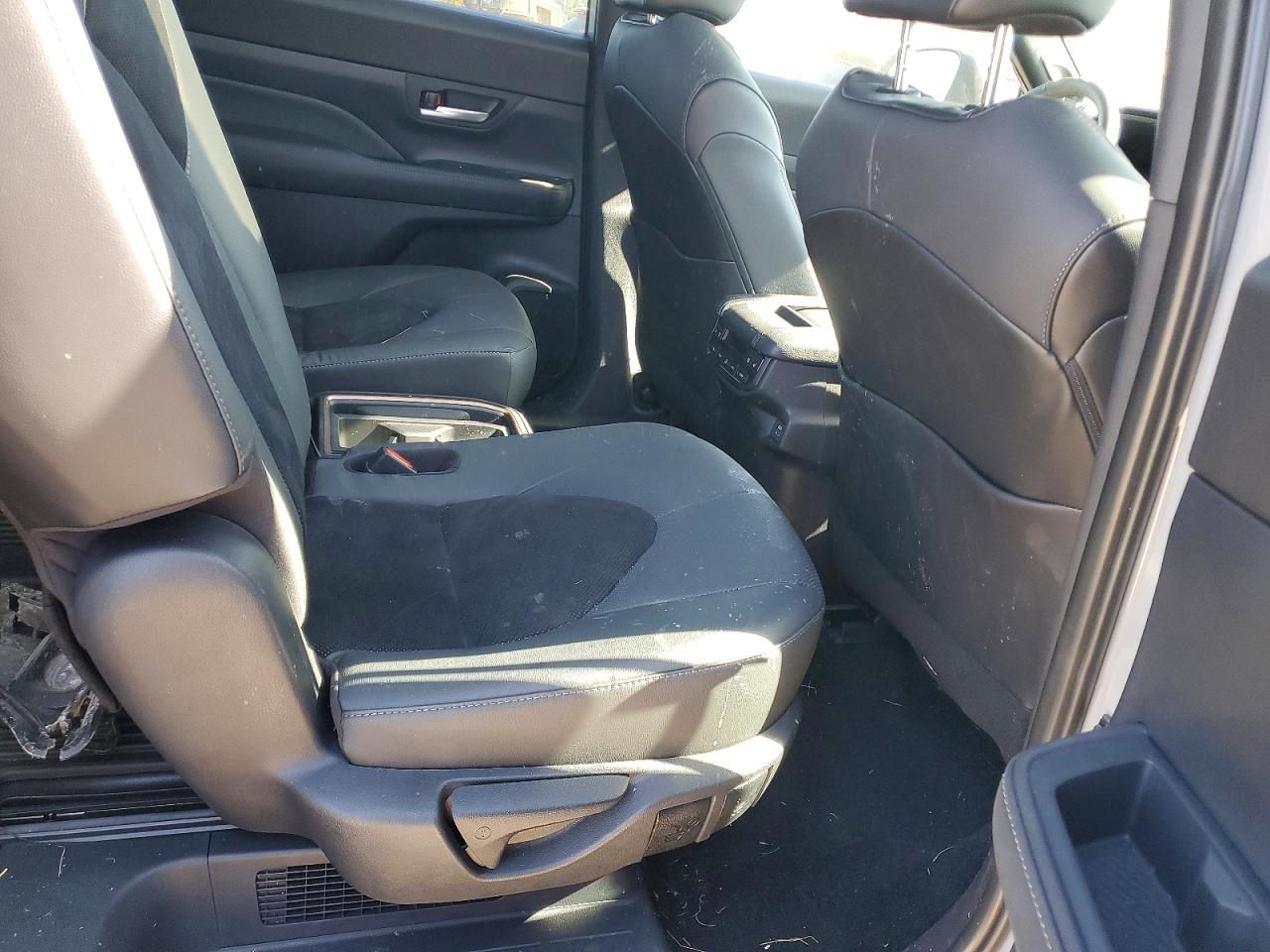 Toyota Grand Highlander Hybrid Max Platinum