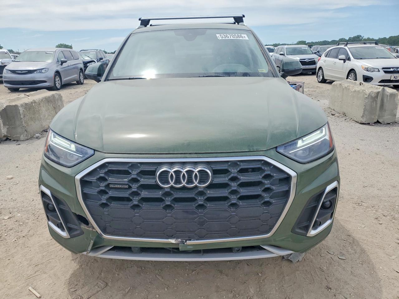 Audi Q5 Premium 45