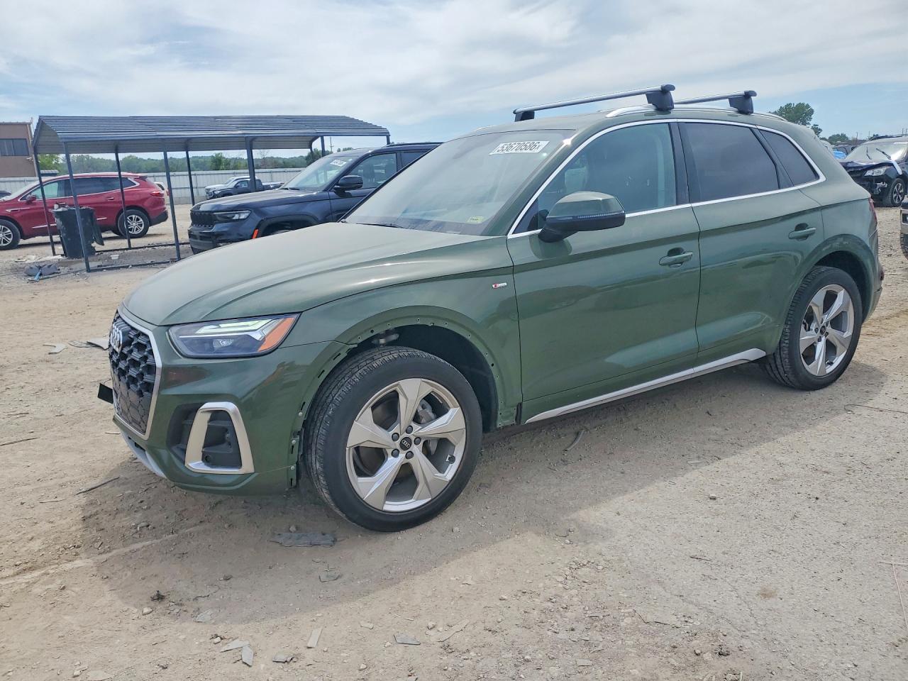 Salvage Audi Q5 Image