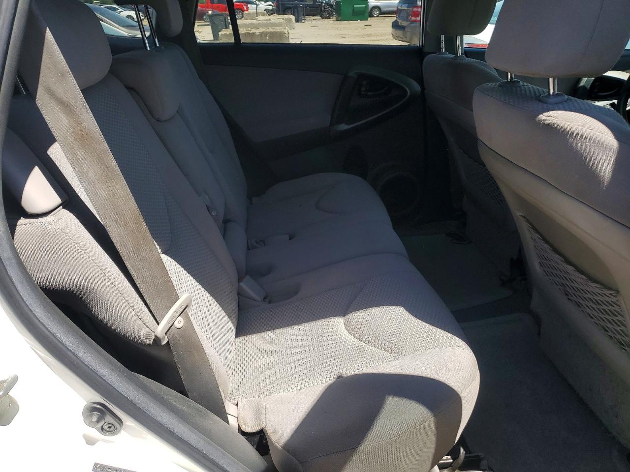 Toyota RAV4 Base