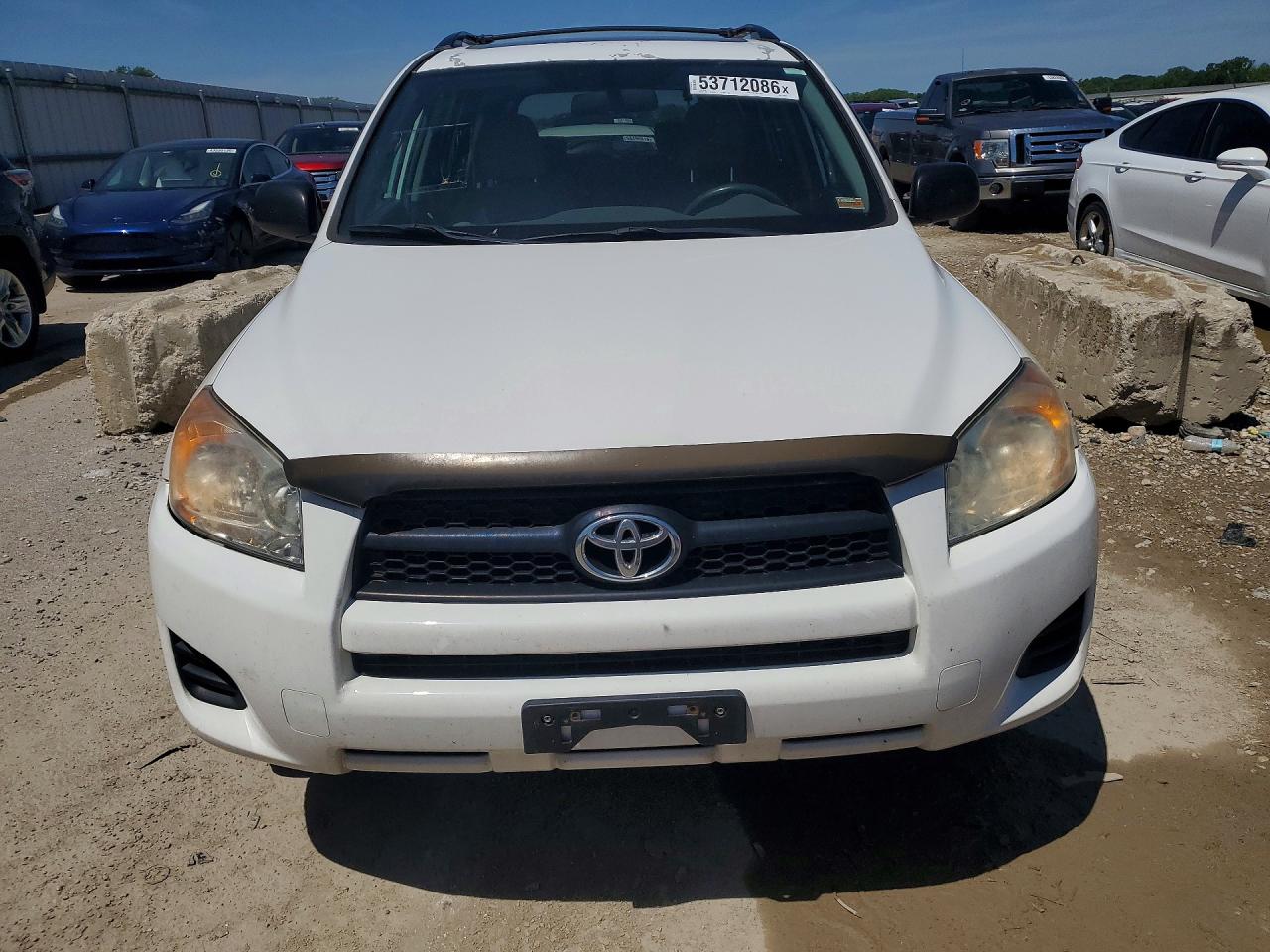 Toyota RAV4 Base