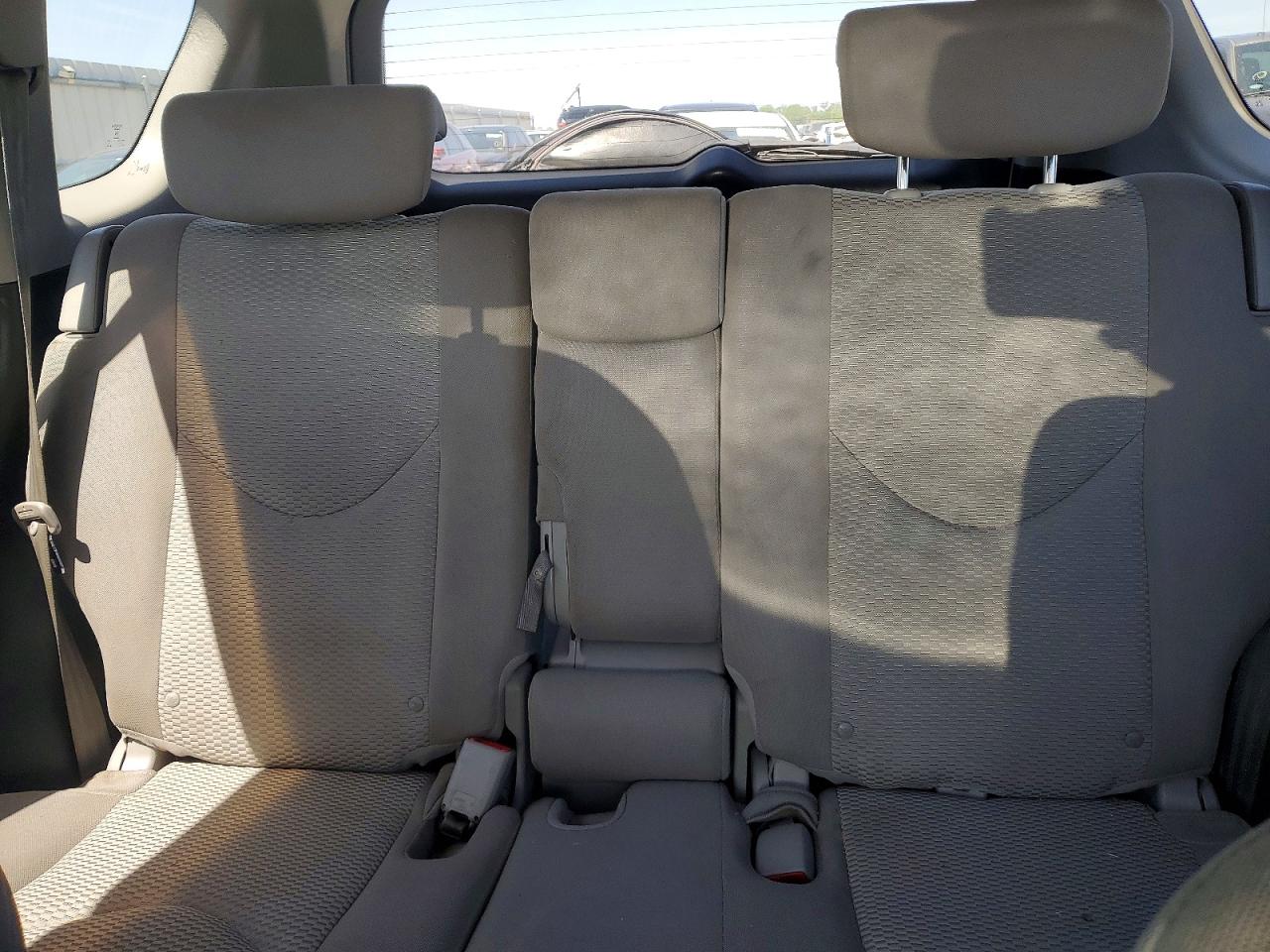 Toyota RAV4 Base