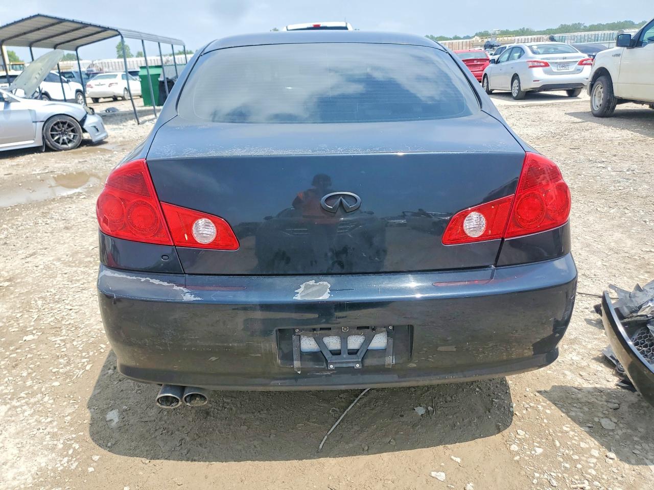 INFINITI G35 Base Base