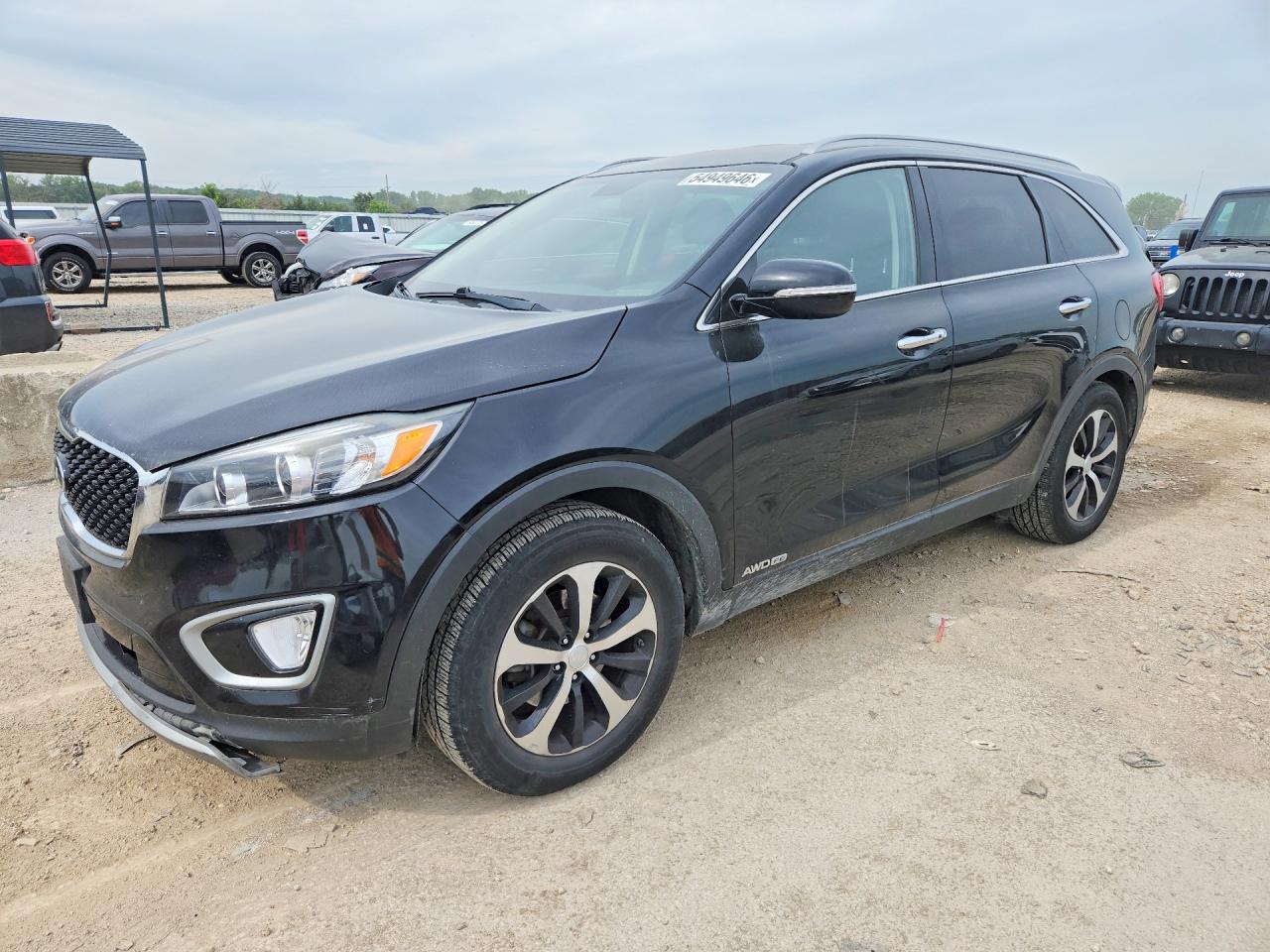 Salvage Kia Sorento Image
