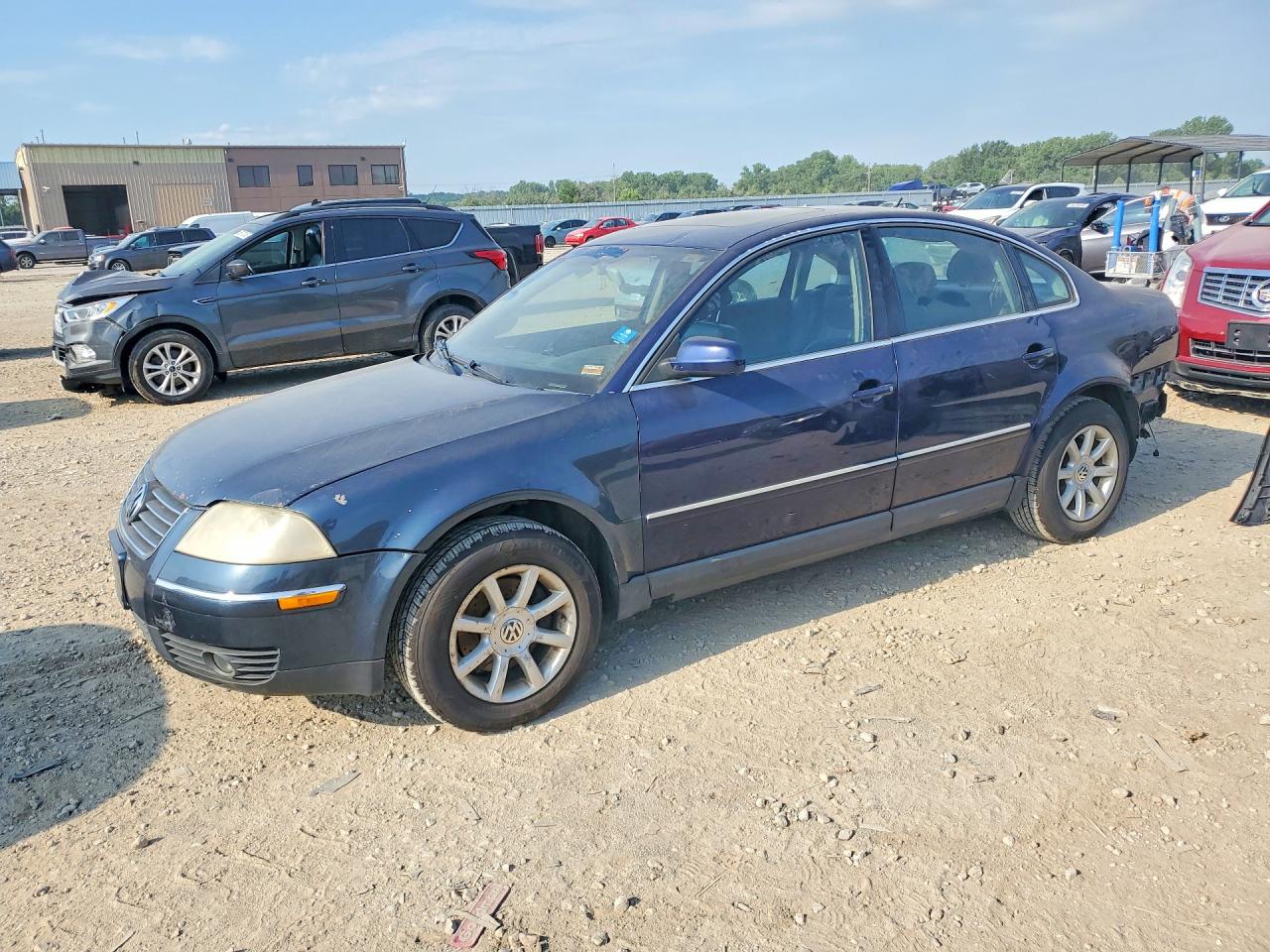 Salvage Volkswagen Passat Image