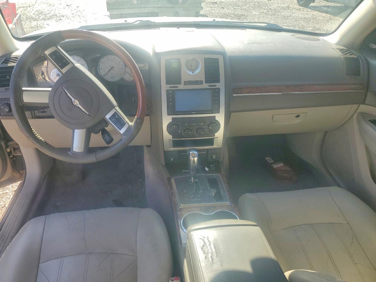 Chrysler 300 Luxury