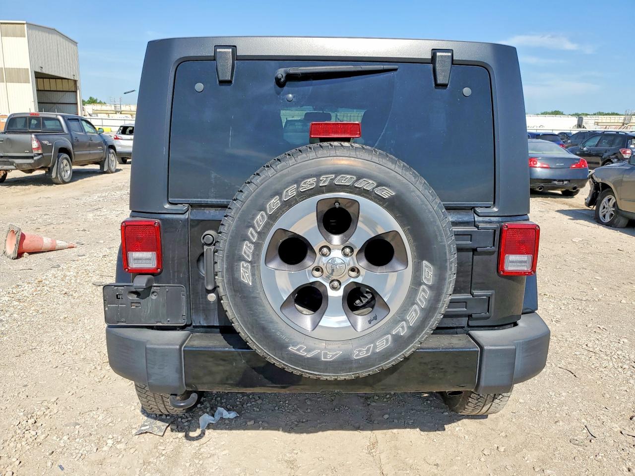 Jeep Wrangler Sahara
