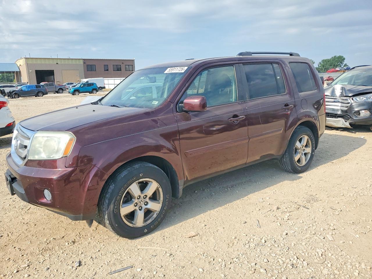 Salvage Honda Pilot Image