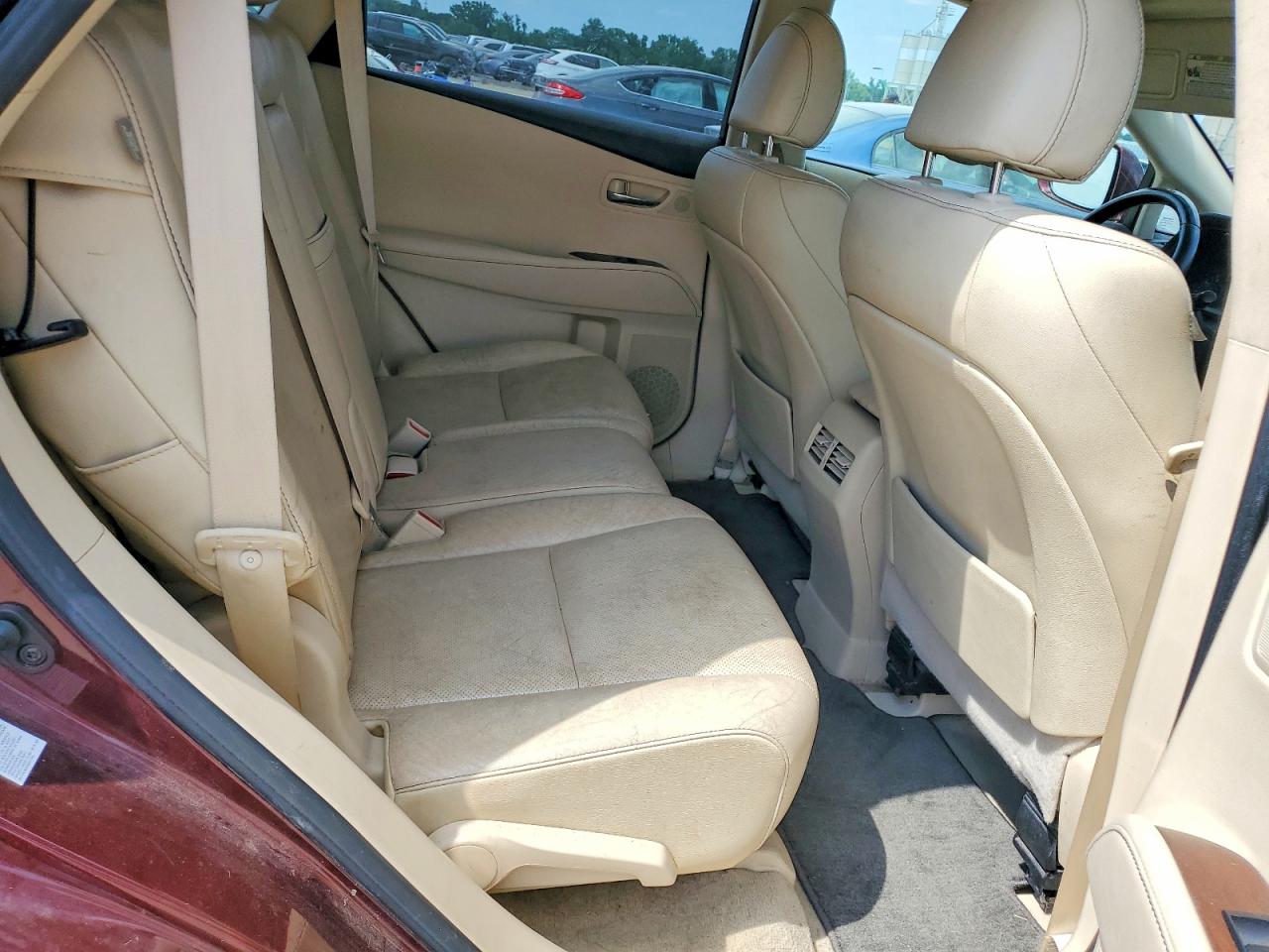 Lexus RX Base