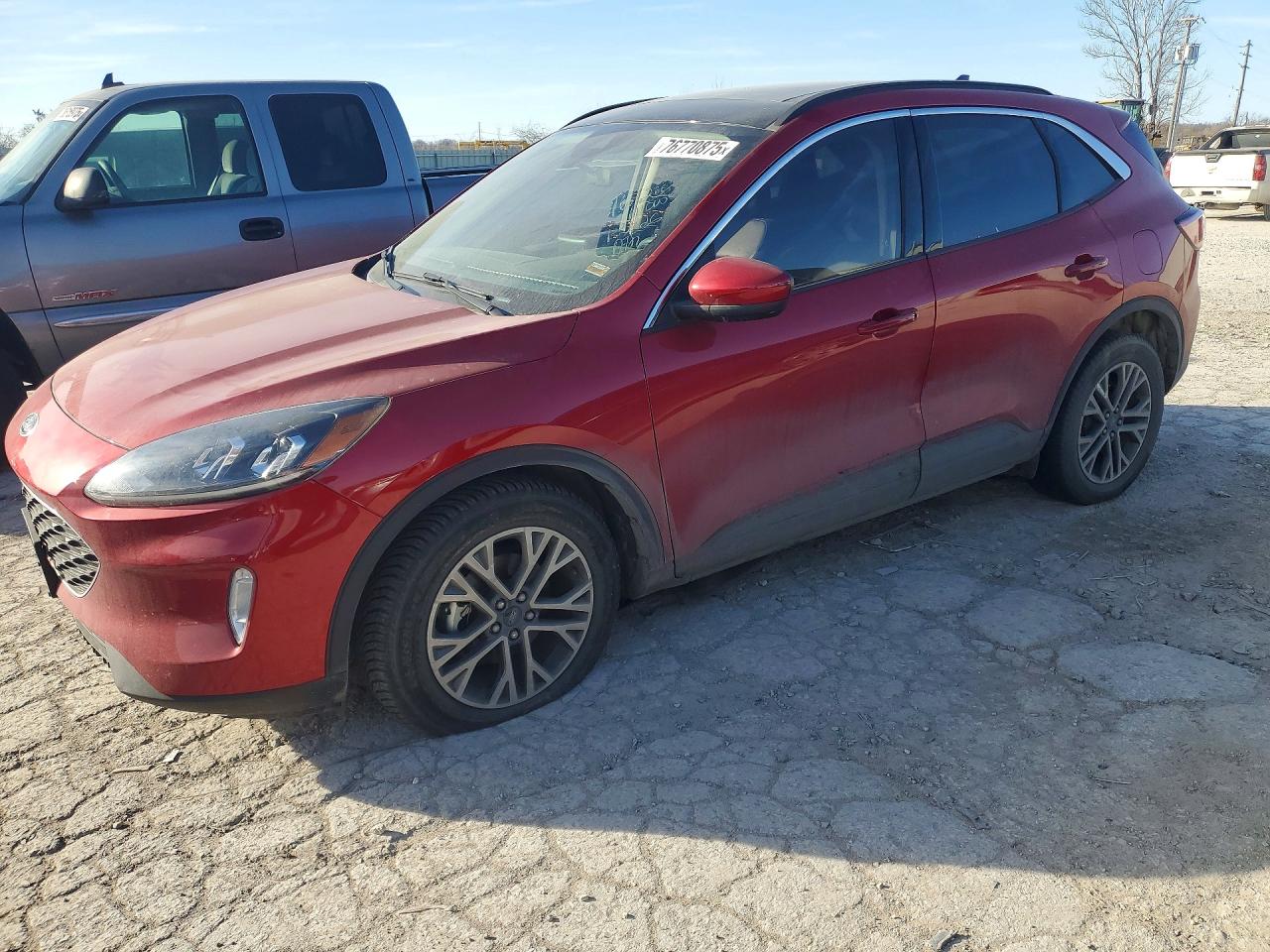 Salvage Ford Escape Image