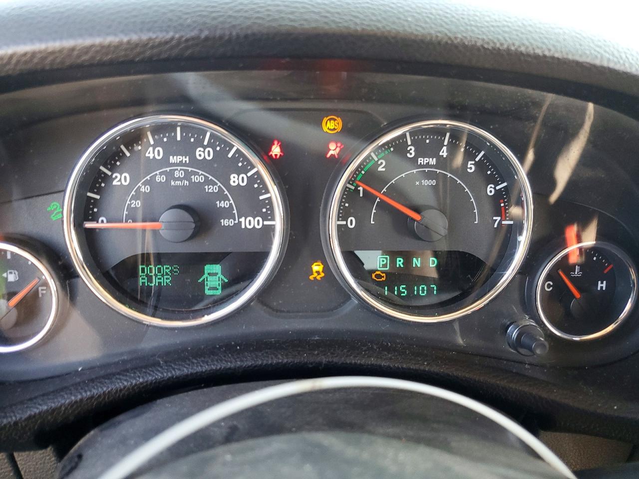 Jeep Wrangler Sahara