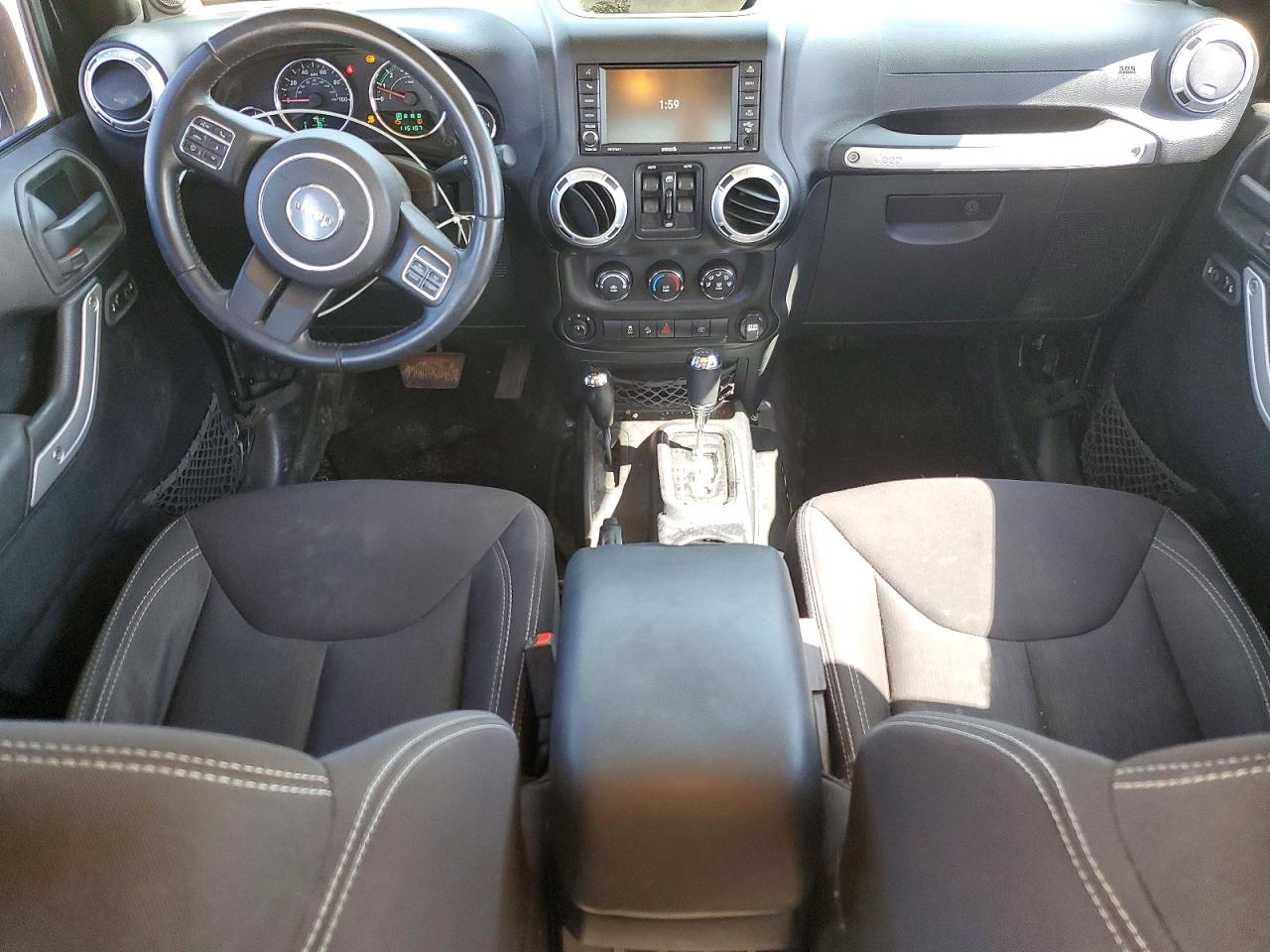 Jeep Wrangler Sahara