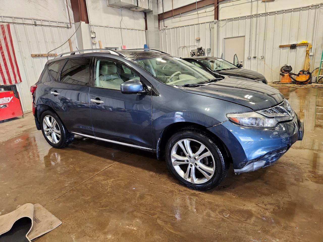 Nissan Murano S