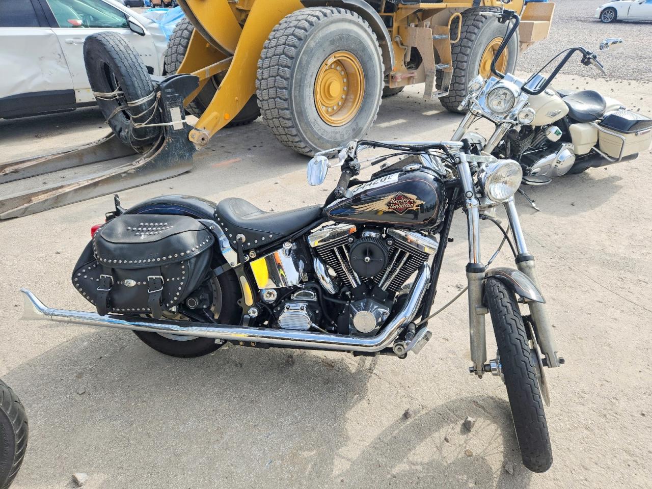 Salvage Harley-Davidson Fl Image