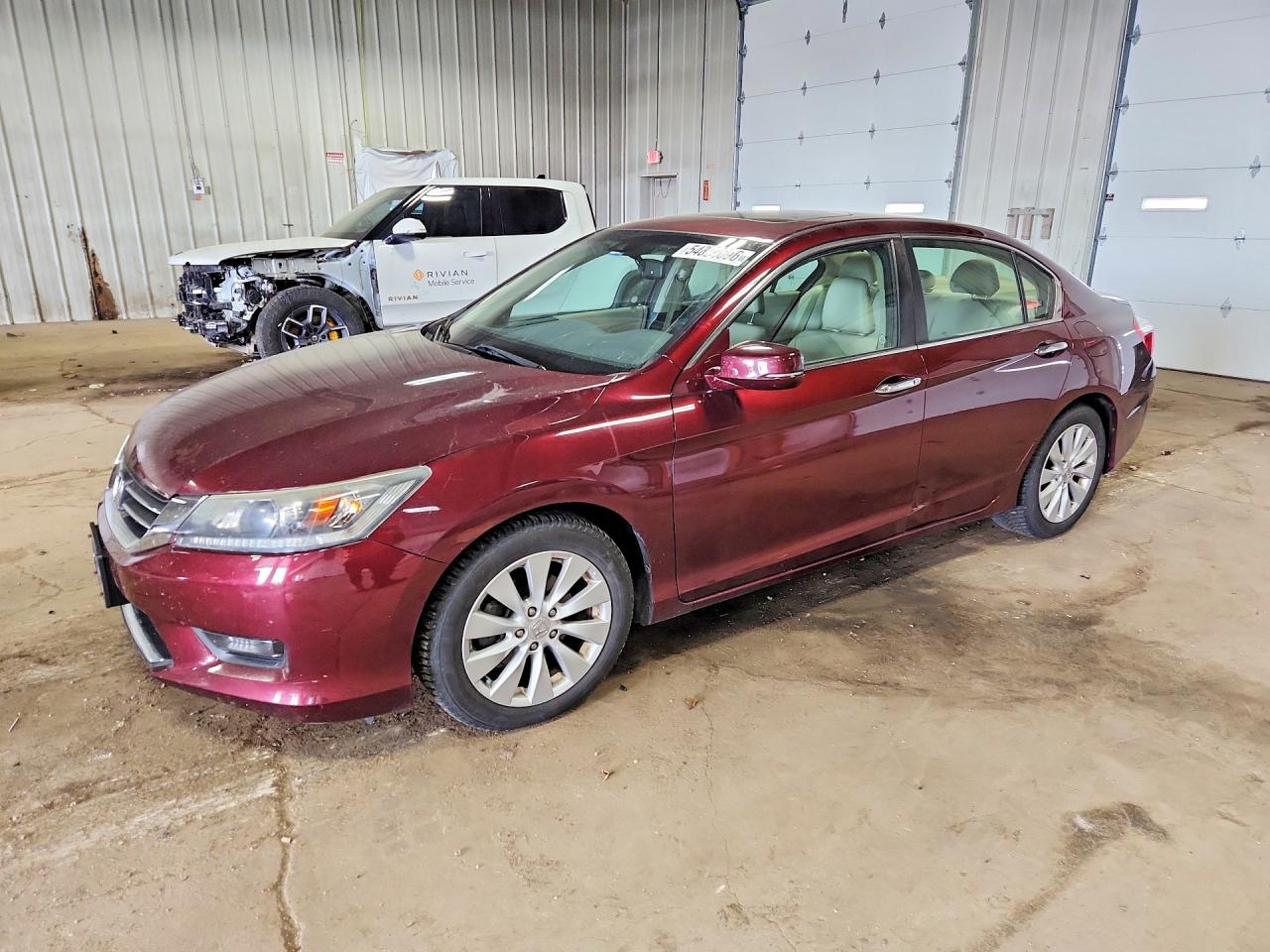 Salvage Honda Accord Image