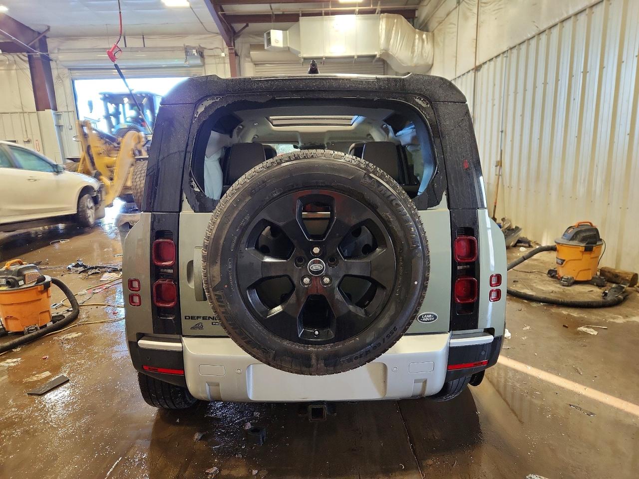 Land Rover Defender 110 Hse