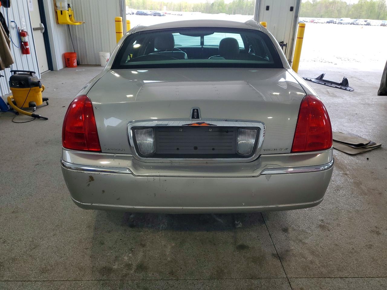 Lincoln Towncar Signature