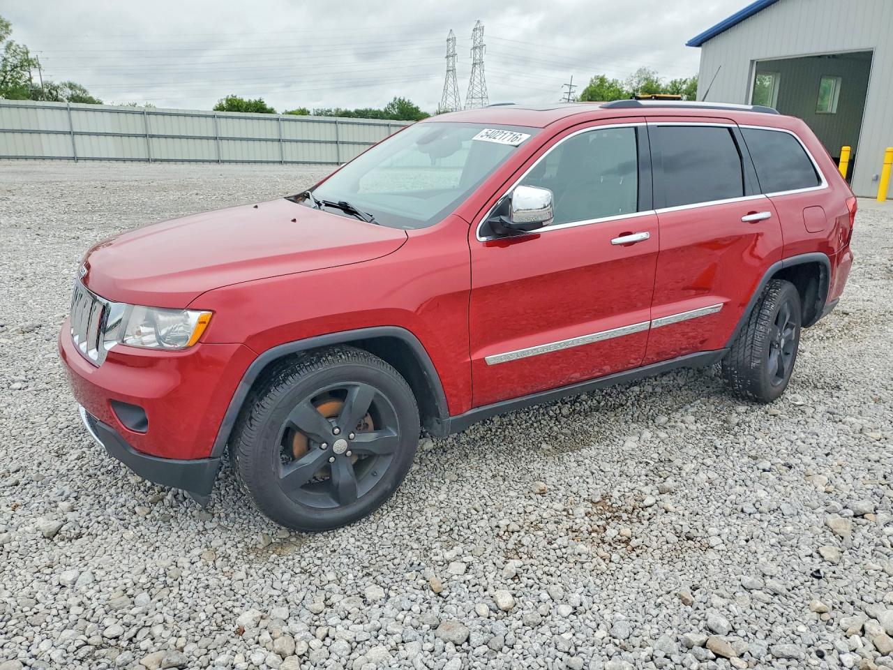 Salvage Jeep Cherokee Image