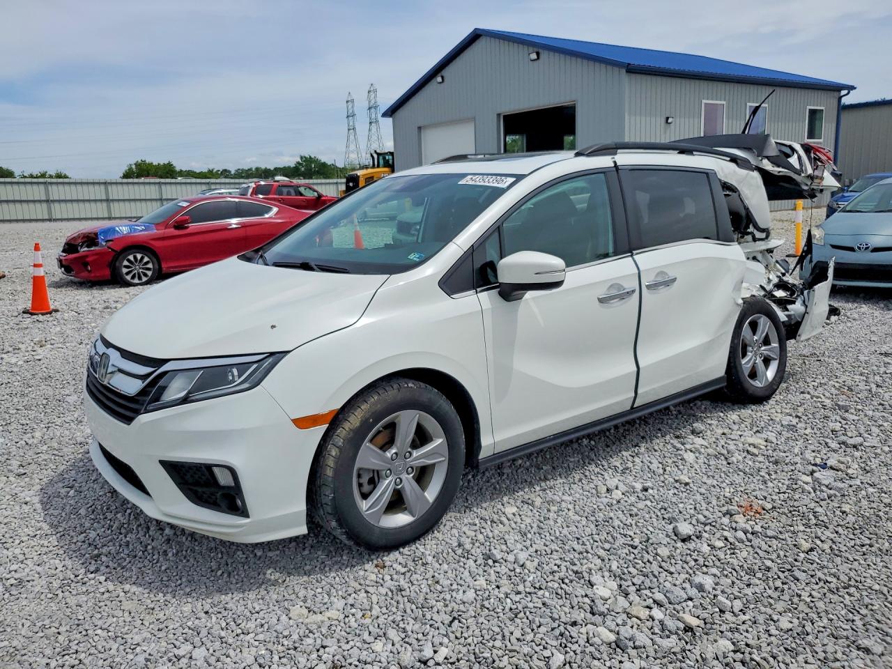 Salvage Honda Odyssey Image