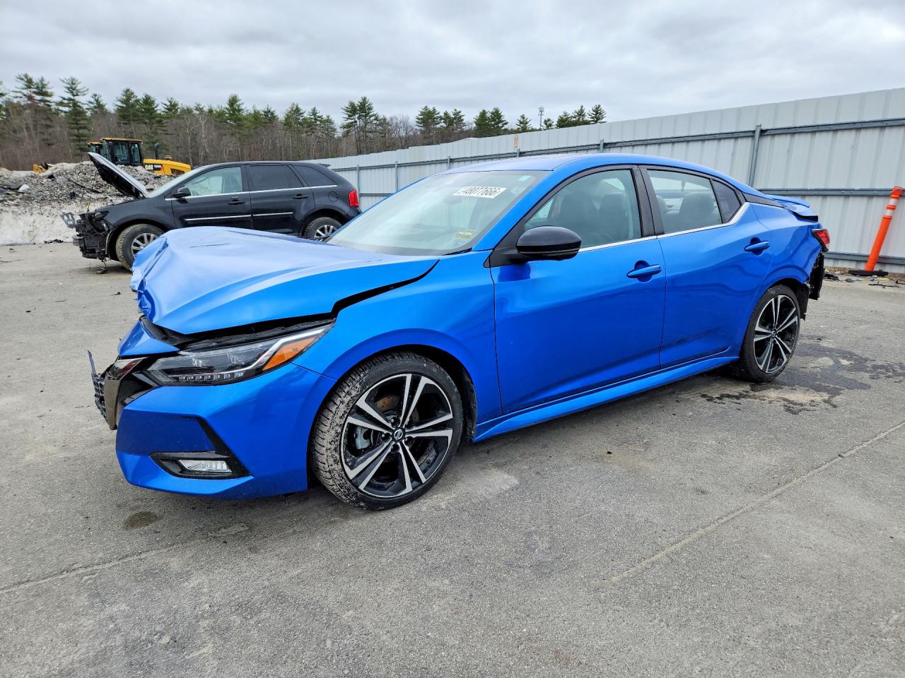 Salvage Nissan Sentra Image