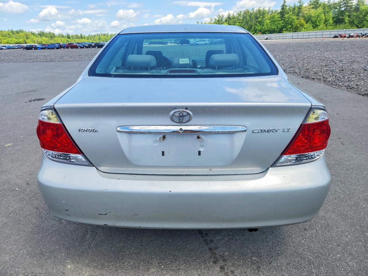 Toyota Camry Le