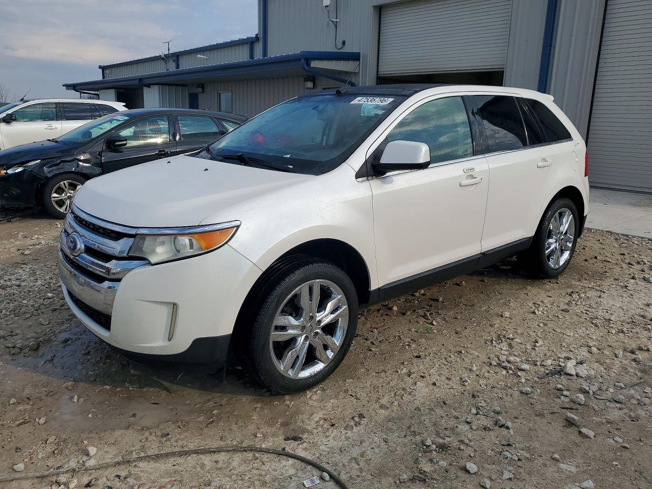 Salvage Ford Edge Image