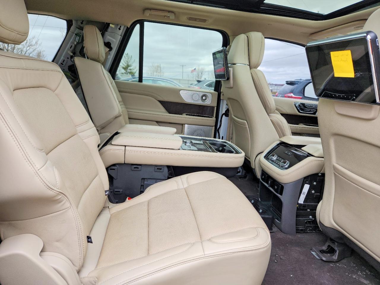 Lincoln Navigator Reserve