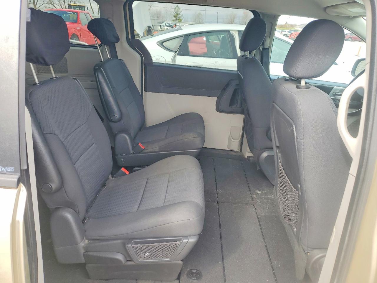 Dodge Caravan Sxt