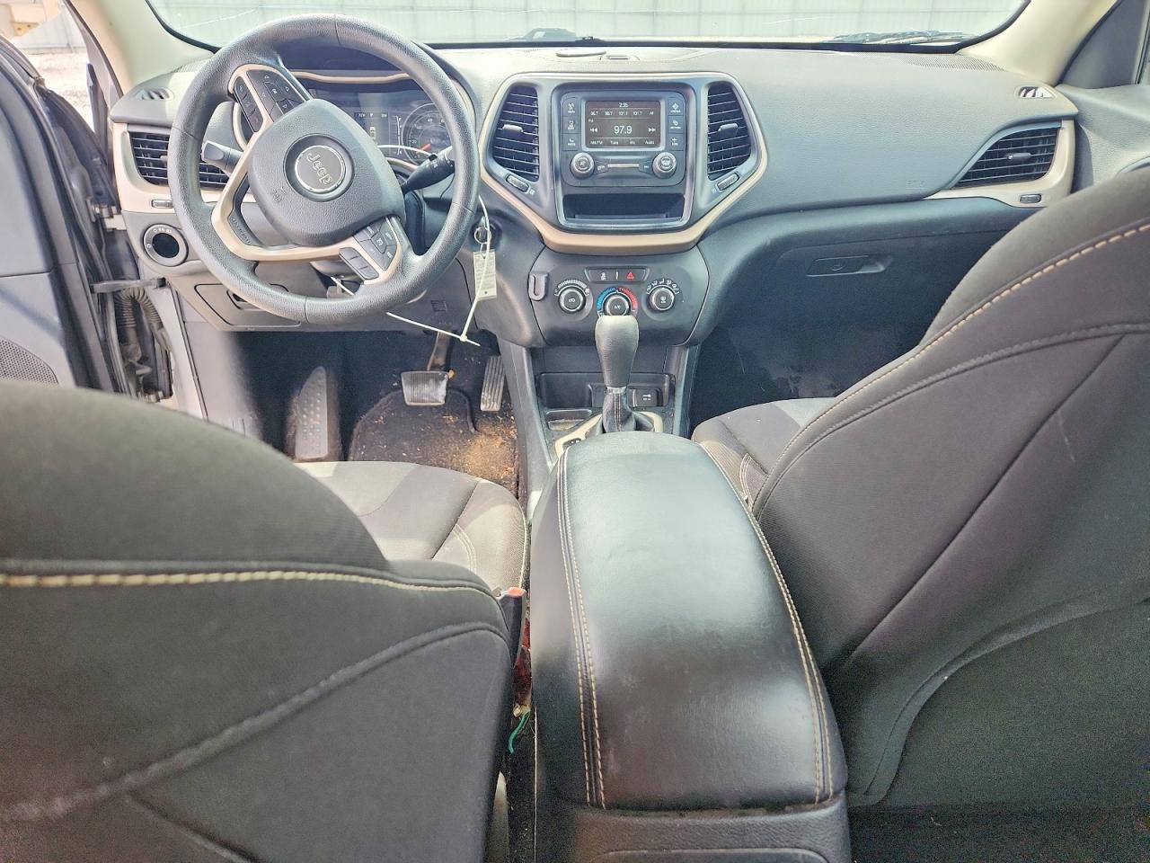 Jeep Cherokee Sport