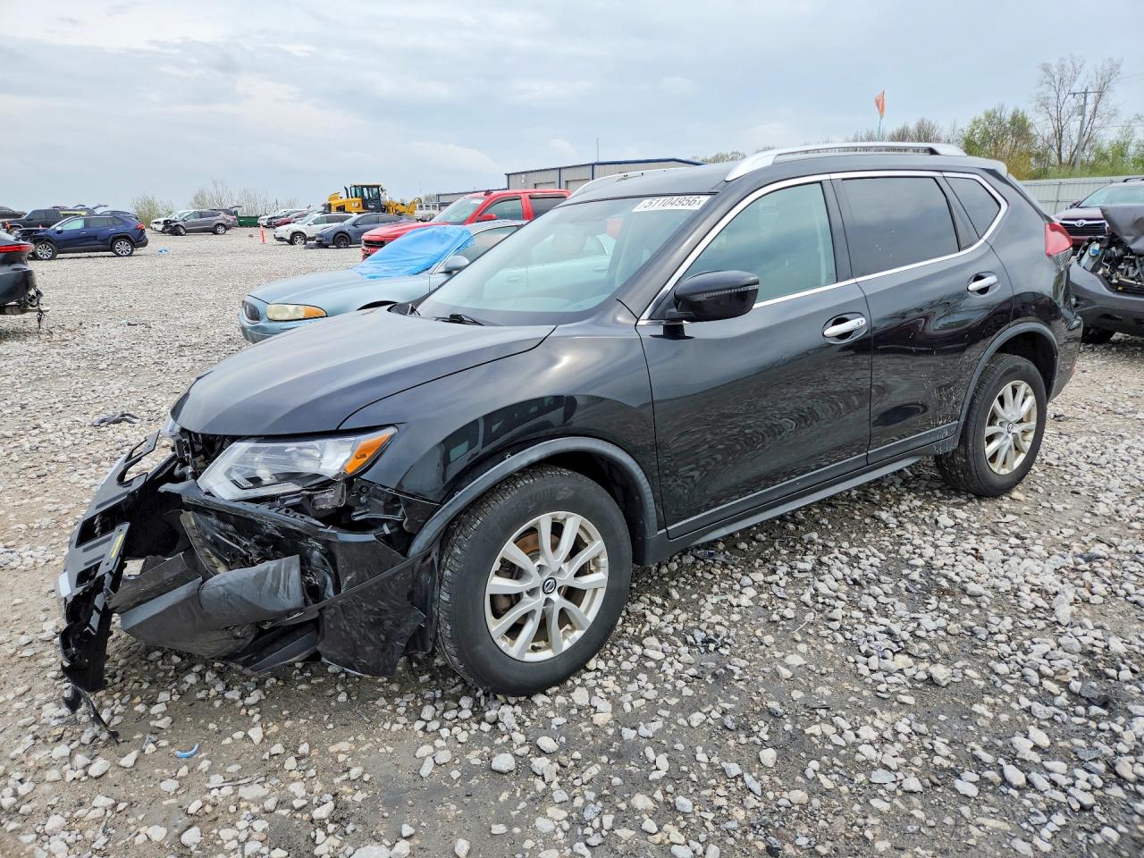 Salvage Nissan Rogue Image